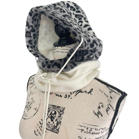 FLEECE HOODED NECK WARMER FACE-MASK CHEETAH GRAY/CREAM SZ XS WIND RESISTANT - Picture 2 of 11
